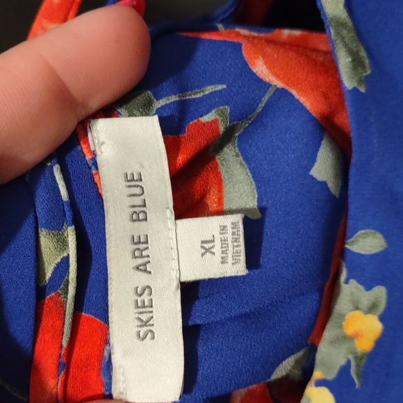 Heidi Cold Shoulder Ruffle Top - Picture 3 of 4